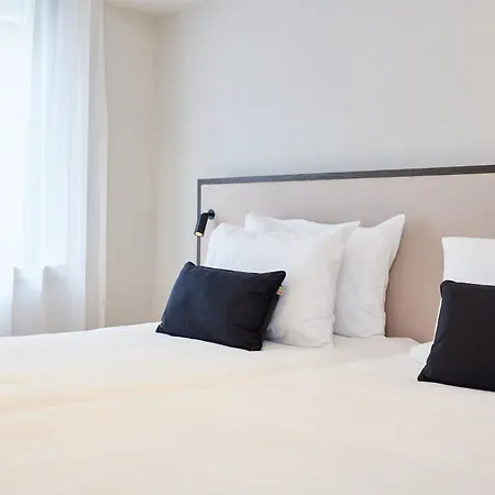 Rosa Hotell 4*